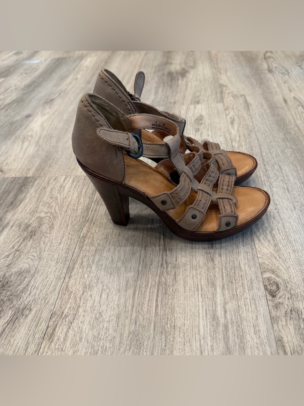 Born Leather Strappy Heeled Sandals Size 8